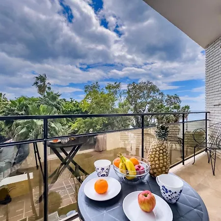 Skol 323 Delightful With Double Terrace, Sea And Park View Apartment