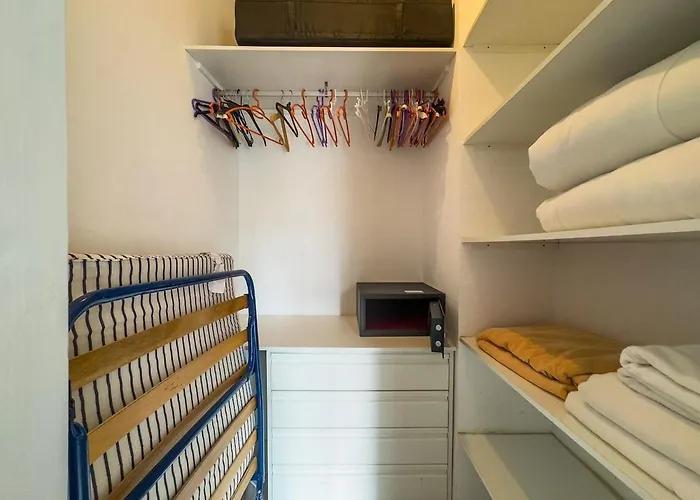 Skol 323 Delightful With Double Terrace, Sea And Park View アパート マルベーリャ