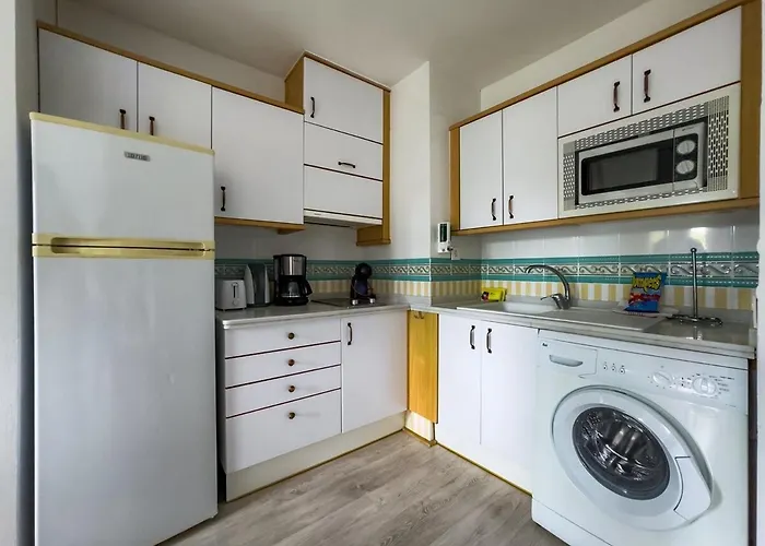 Apartman Skol 323 Delightful With Double Terrace, Sea And Park View Marbella